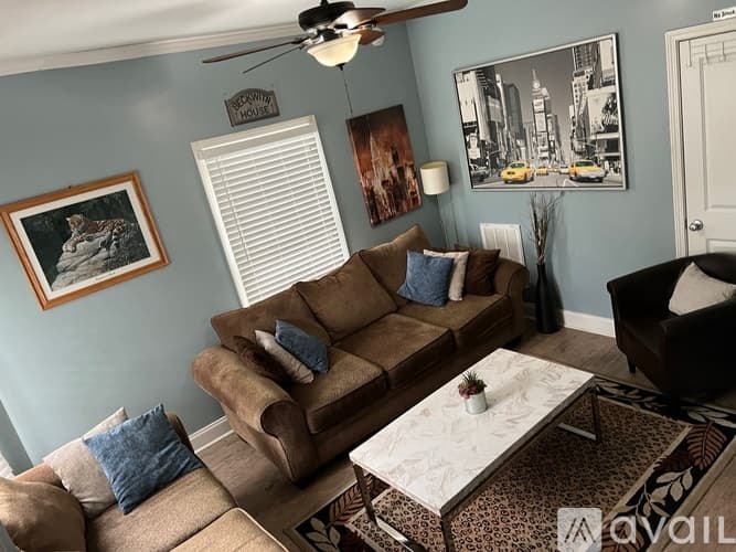 Atlanta House: 889 Beckwith St SW
