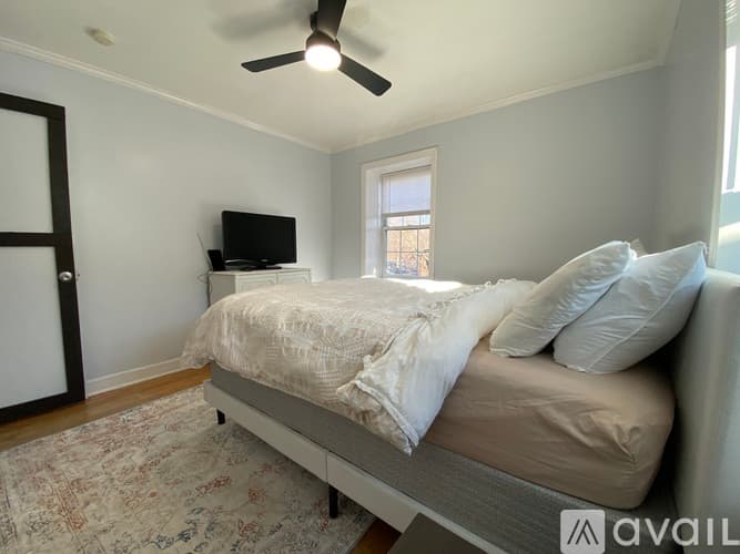 Evanston Apartment: 730 Wesley Avenue