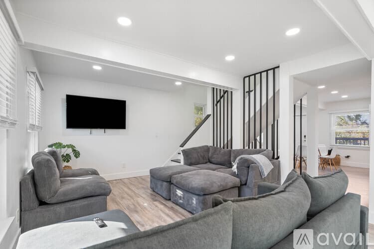 St. Pete Beach House: 113 4th Ave