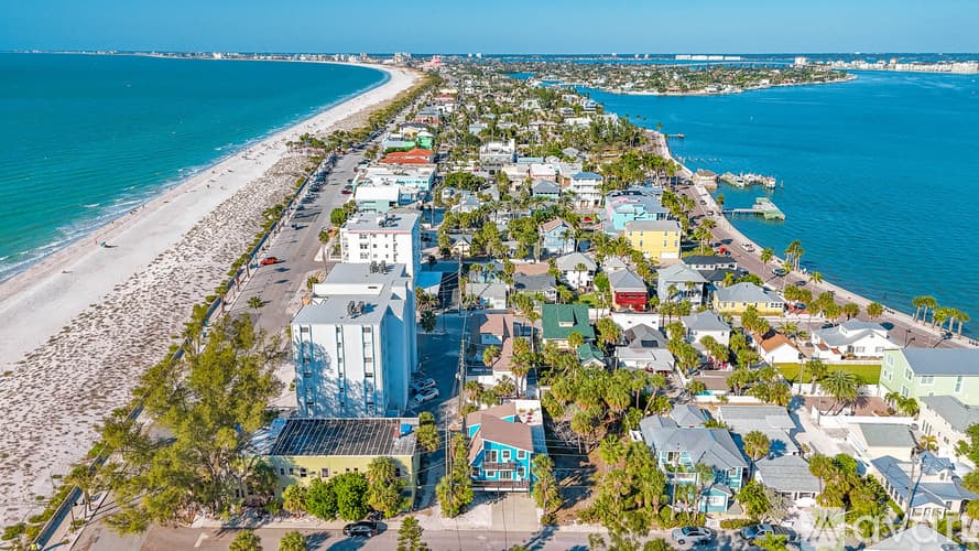 St. Pete Beach House: 113 4th Ave