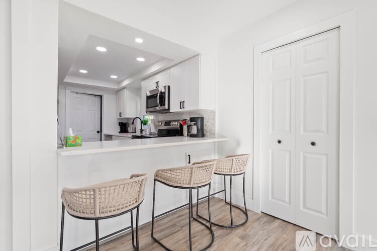 St. Pete Beach House: 113 4th Ave