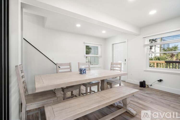 St. Pete Beach House: 113 4th Ave