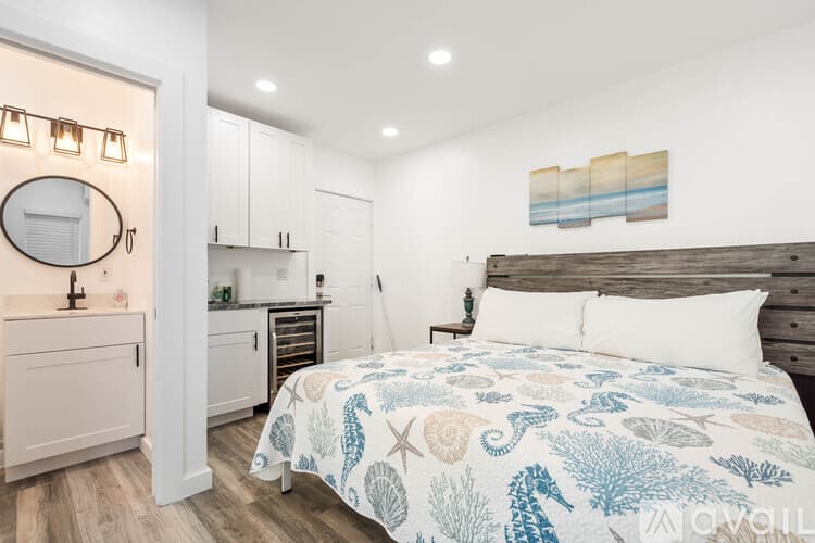 St. Pete Beach House: 113 4th Ave