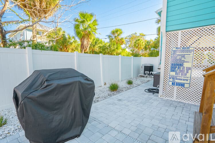 St. Pete Beach House: 113 4th Ave