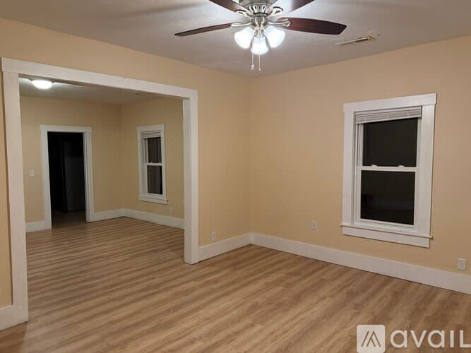 Webster Apartment: 20 Pearl St