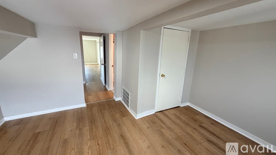 Pittsburgh Apartment: 5735 Kentucky Ave