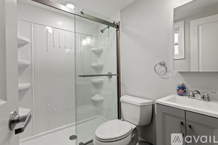 Boston Apartment: 9 Hancock St
