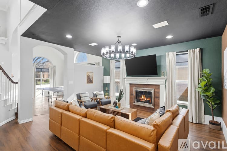 Haltom City House: 5717 Christy Ln