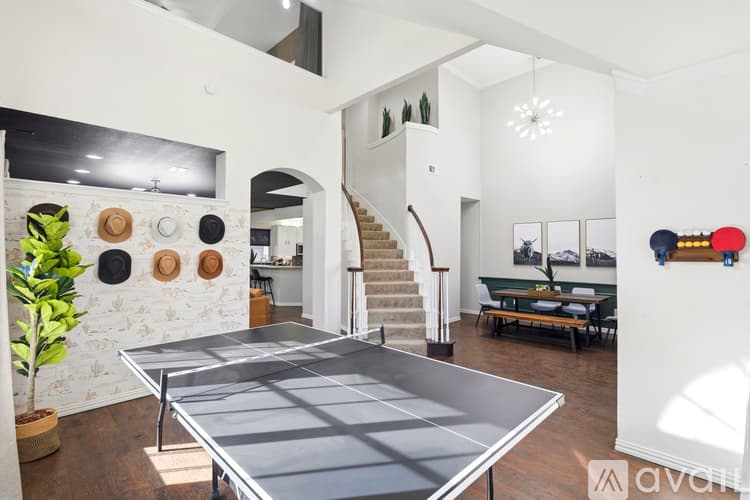 Haltom City House: 5717 Christy Ln