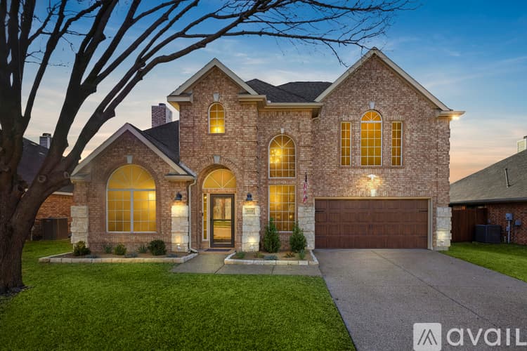 Haltom City House: 5717 Christy Ln