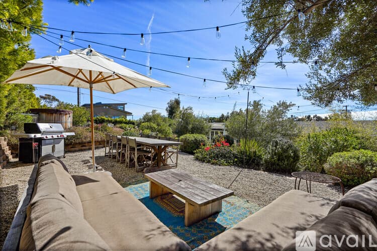 Malibu House: 30081 Harvester Rd