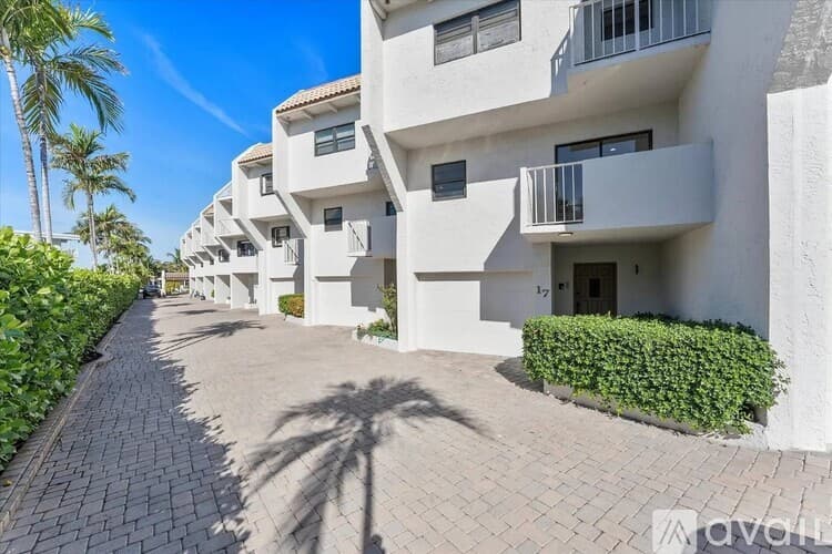 Hillsboro Beach Townhome: 1223 Hillsboro Mile