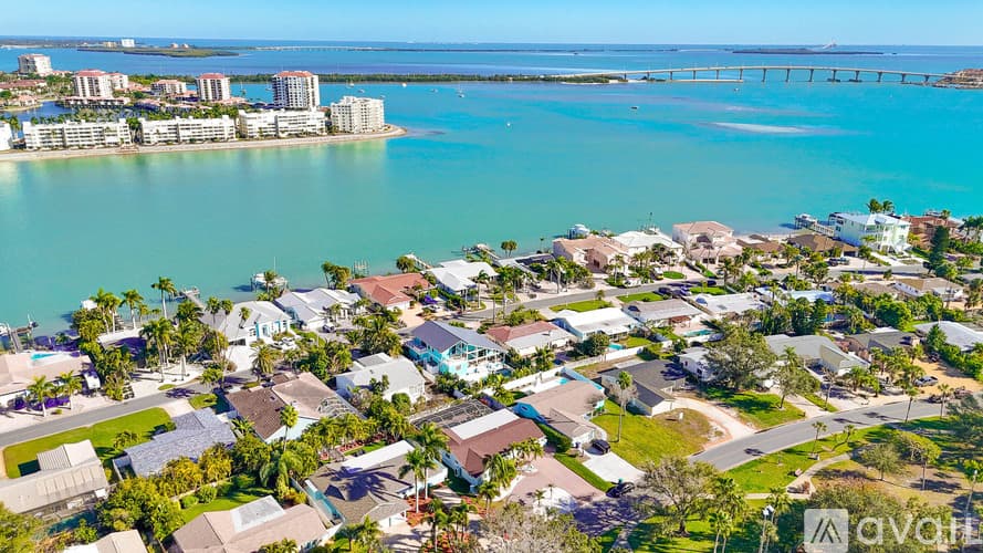 St. Pete Beach House: 3003 W Vina Del Mar Blvd