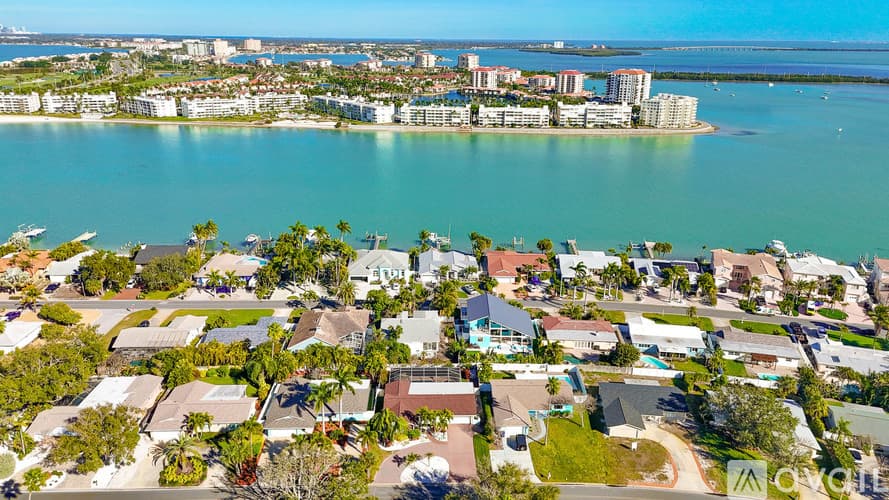 St. Pete Beach House: 3003 W Vina Del Mar Blvd