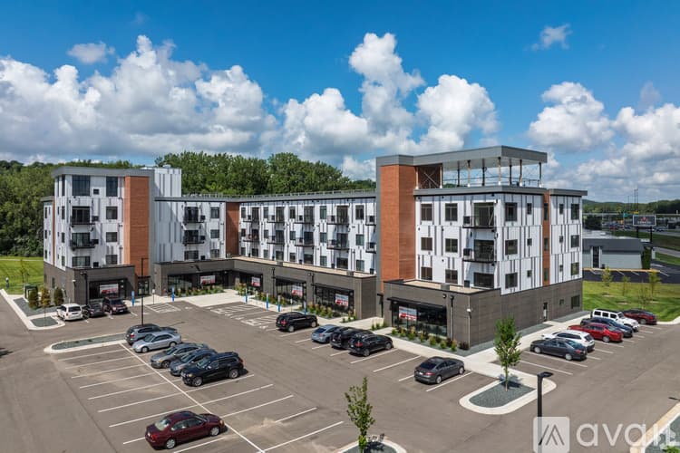 Mankato Apartment: 1247 Range St