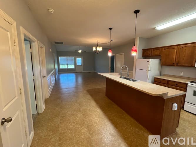Statesboro House: 119 Bull Bay Dr