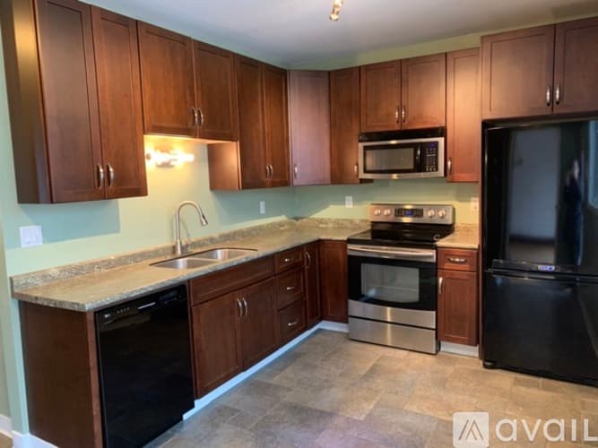 Duluth House: 1818 East 7th Street