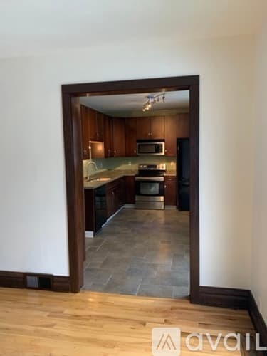 Duluth House: 1818 East 7th Street
