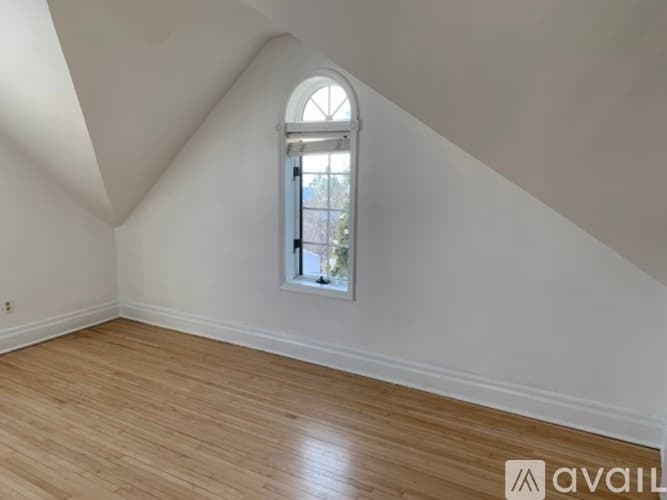 Duluth House: 1818 East 7th Street