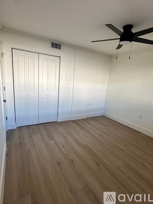 Venice Condo: 401 Airport Avenue East
