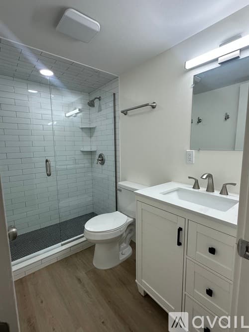 Venice Condo: 401 Airport Avenue East