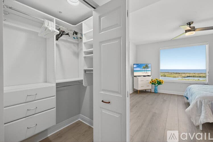 Naples Condo: 1001 Arbor Lake Dr