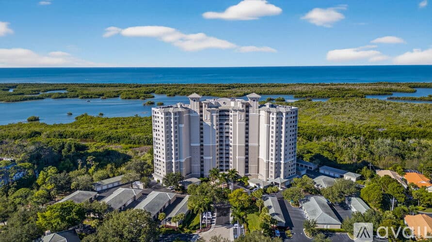 Naples Condo: 1001 Arbor Lake Dr
