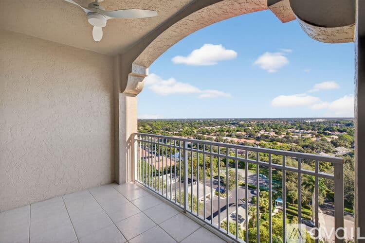 Naples Condo: 1001 Arbor Lake Dr