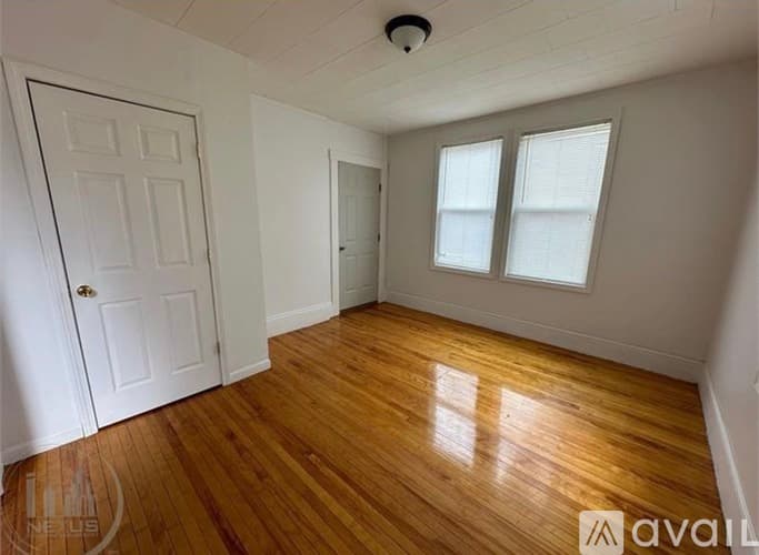 Worcester Apartment: 42 Lewis St