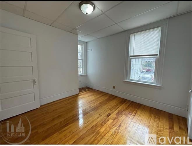 Worcester Apartment: 42 Lewis St