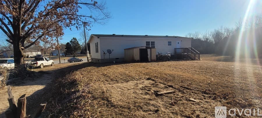 Kathleen House: 120 Linda Sue Ln