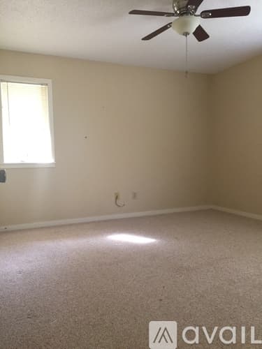 Statesboro House: 214 Westbrooke Dr