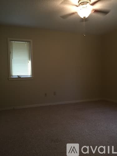 Statesboro House: 214 Westbrooke Dr