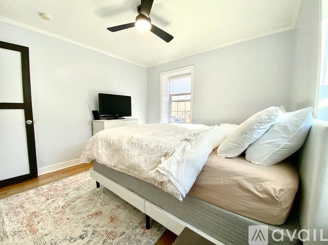 Evanston Apartment: 730 Wesley Avenue