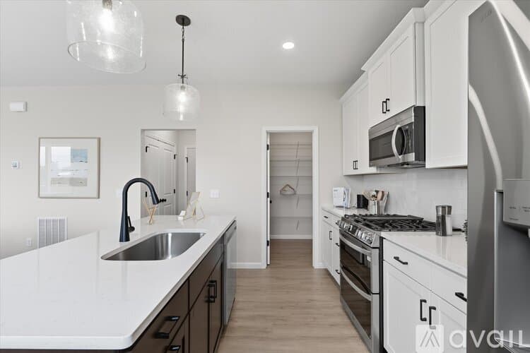 Lake Elmo House: 3472 Knightsbridge Trl N