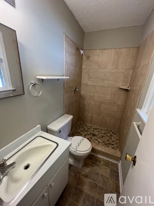 Statesboro House: 212 Henderson St