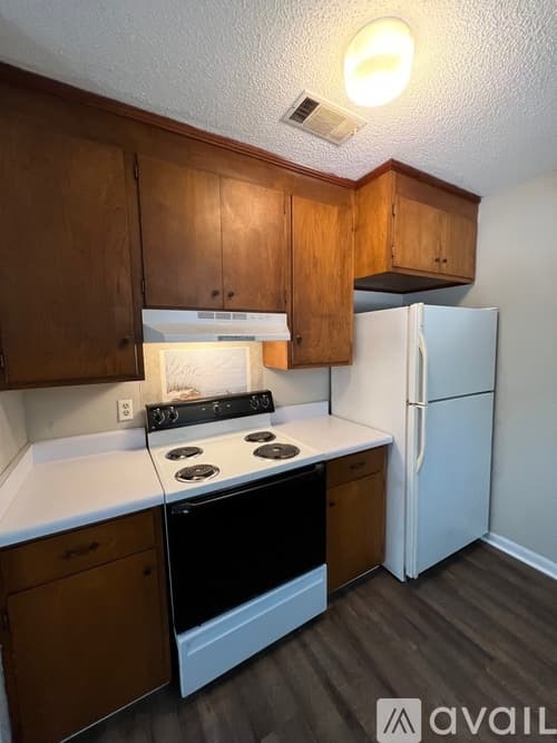 Statesboro House: 212 Henderson St