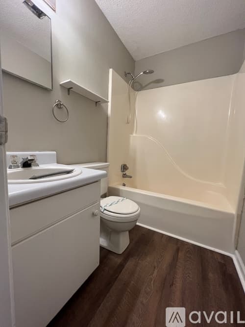 Statesboro House: 212 Henderson St