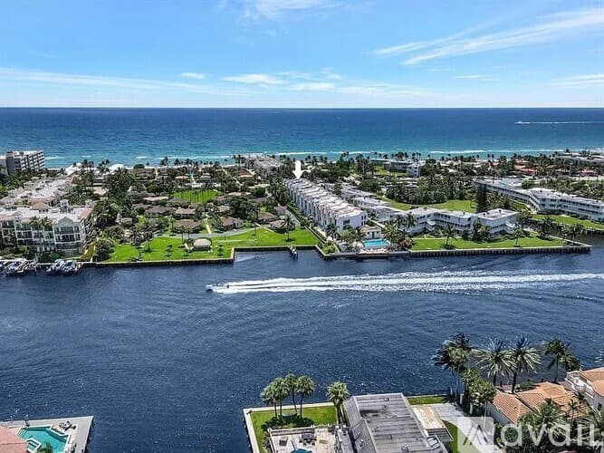 Hillsboro Beach Townhome: 1223 Hillsboro Mile