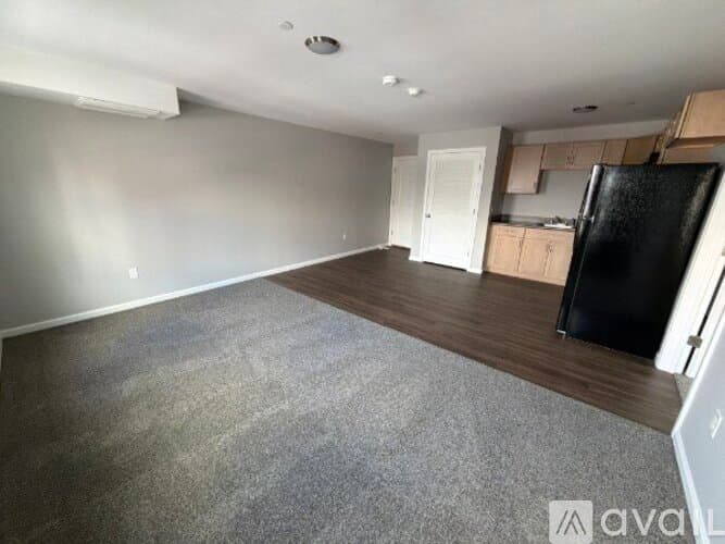 Lowell Apartment: 505 Market Street
