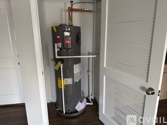 Lowell Apartment: 505 Market Street