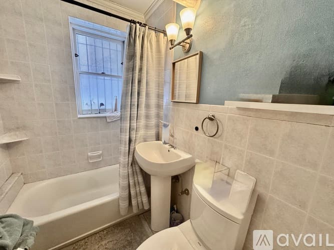 Boston Apartment: 1662 Commonwealth Ave