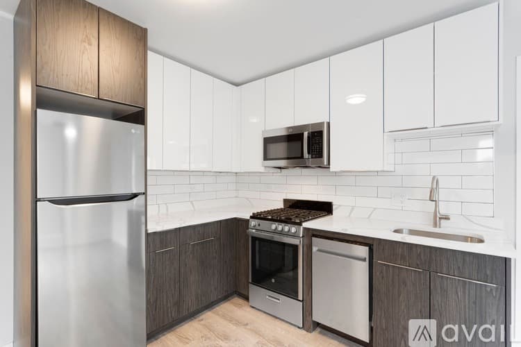 Chicago Apartment: 5858 N Sheridan Rd