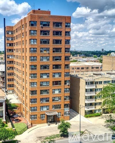Chicago Apartment: 5858 N Sheridan Rd