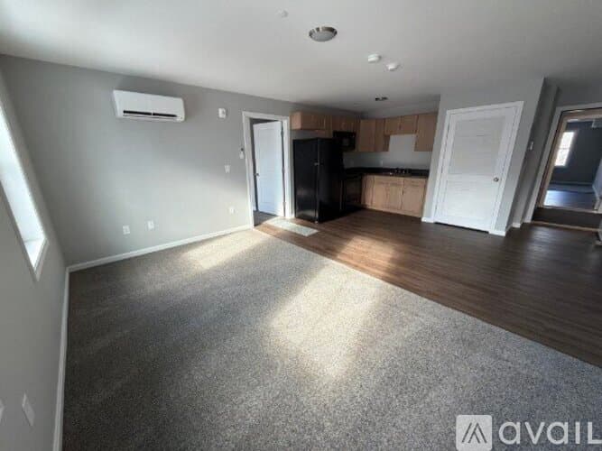 Lowell Apartment: 505 Market Street
