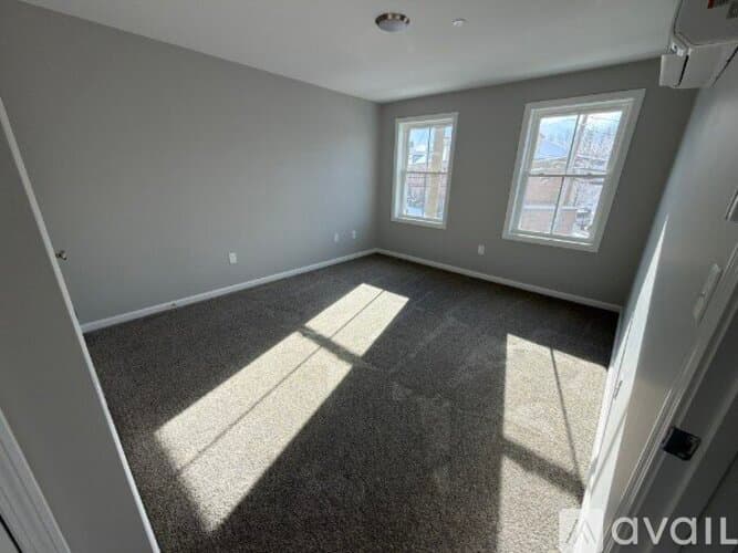 Lowell Apartment: 505 Market Street