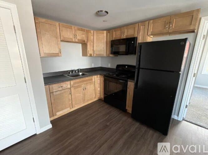 Lowell Apartment: 505 Market Street