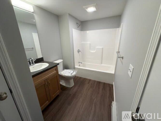 Lowell Apartment: 505 Market Street