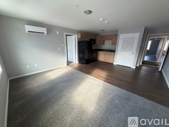 Lowell Apartment: 505 Market Street