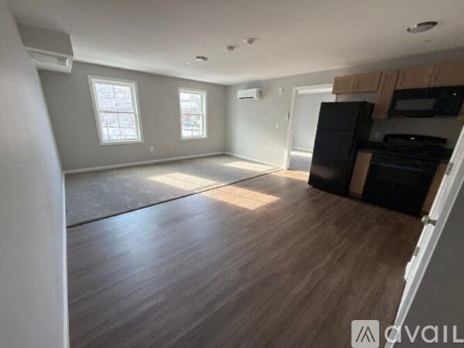 Lowell Apartment: 505 Market Street